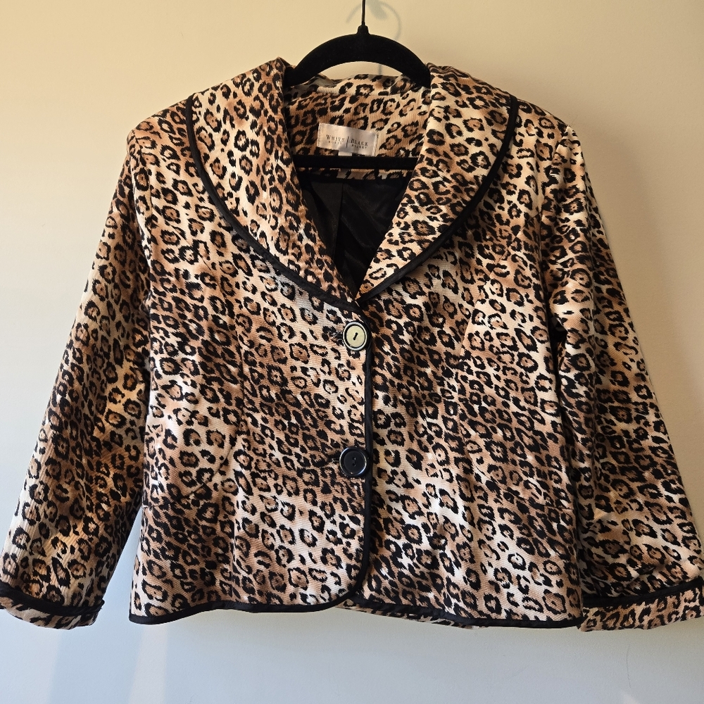 WHBM Women's Cheetah Animal Print Cropped Blazer Jacket Size 2